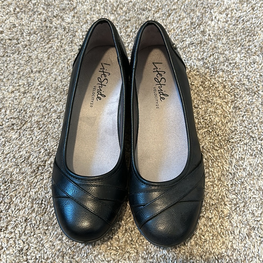 Black Lifestride Velocity 2.0 Shoes - Like New!